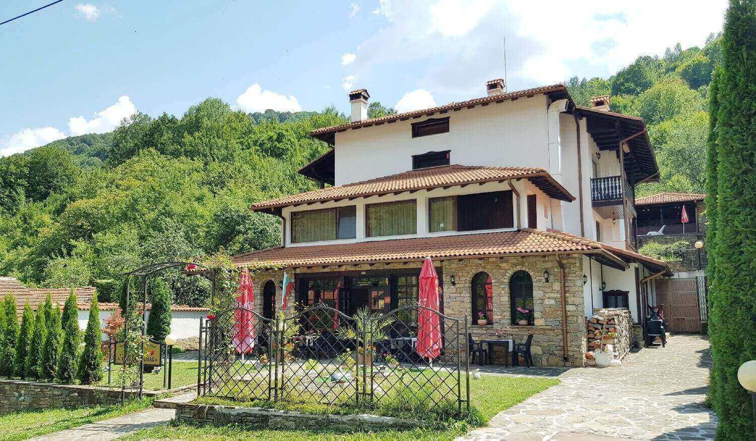 Family Hotel Chiflik Hills מראה חיצוני תמונה