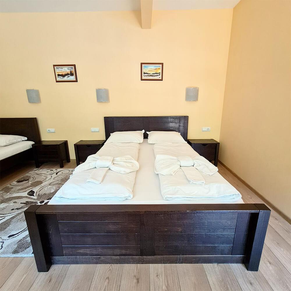 Family Hotel Chiflik Hills חדר תמונה