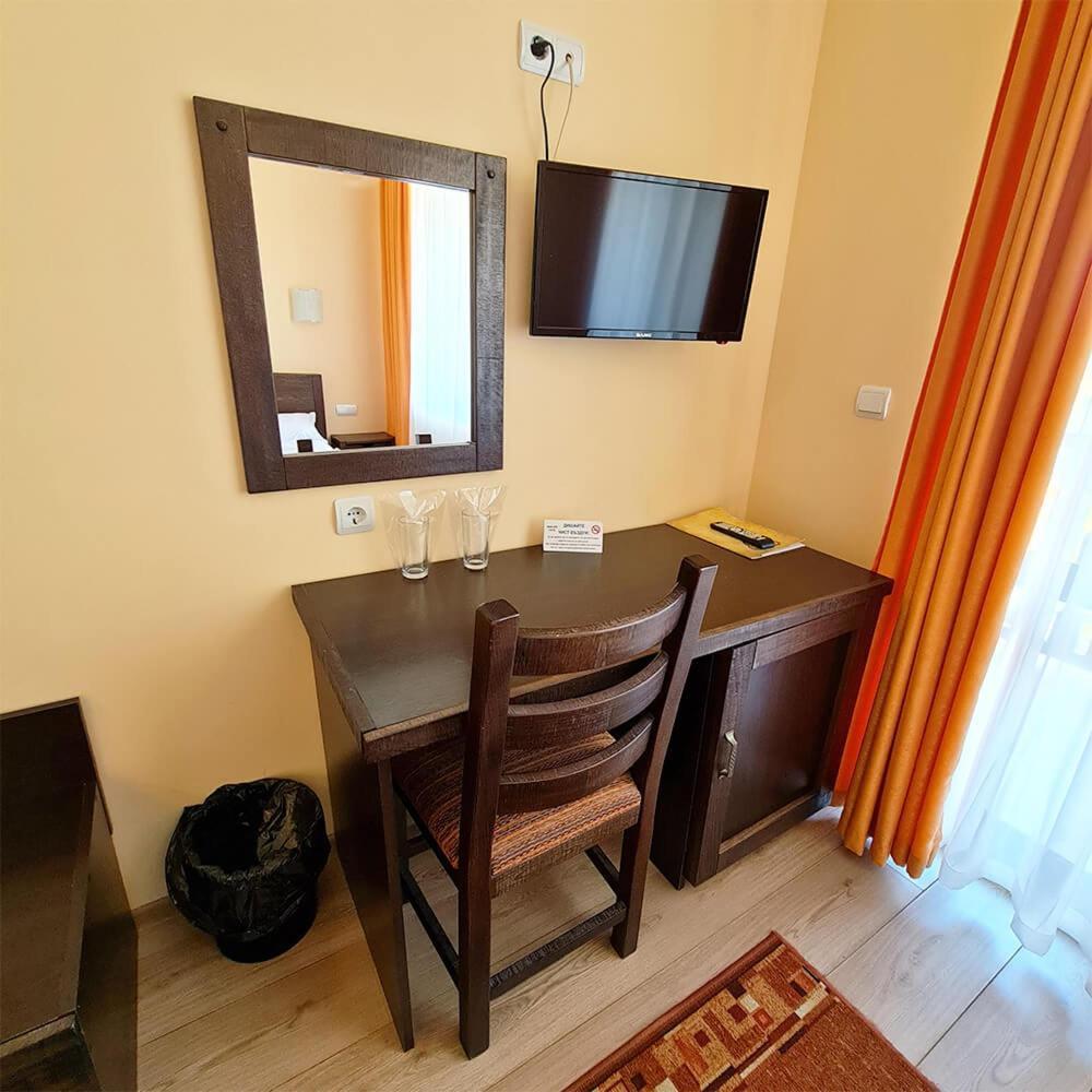 Family Hotel Chiflik Hills חדר תמונה